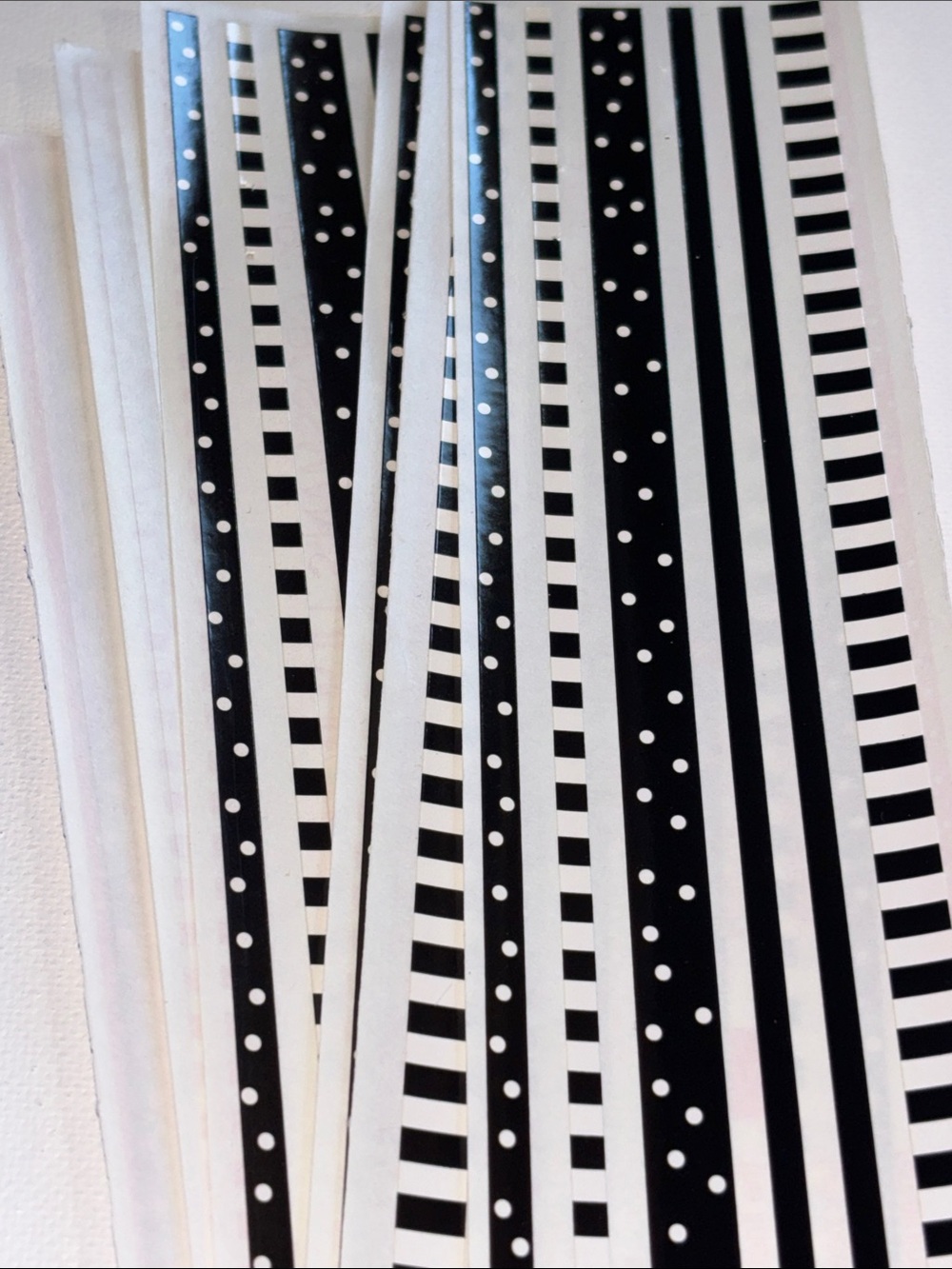 Mrs. Grossman's Design Lines border Black and White Design Lines 7
